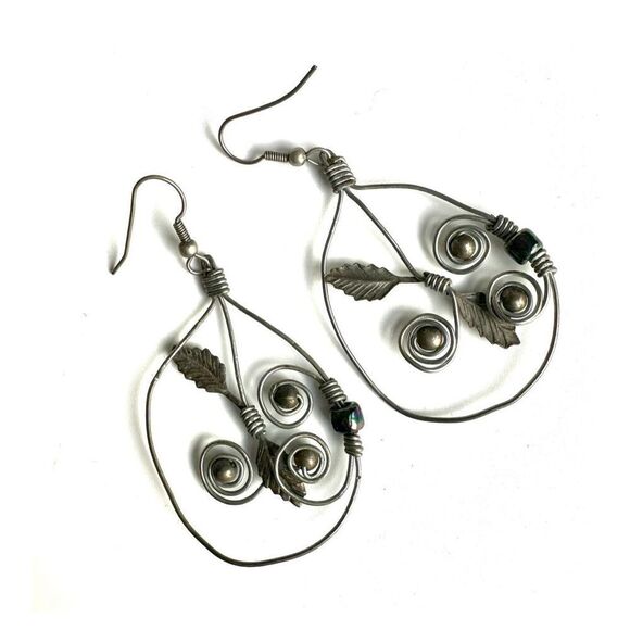 Silver tone teardrop leaf wire artisan earrings - Picture 2 of 9